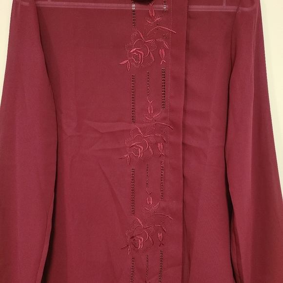 ESPRIT Vintage Red Sheer Blouse Floral Emb… - Picture 3 of 7
